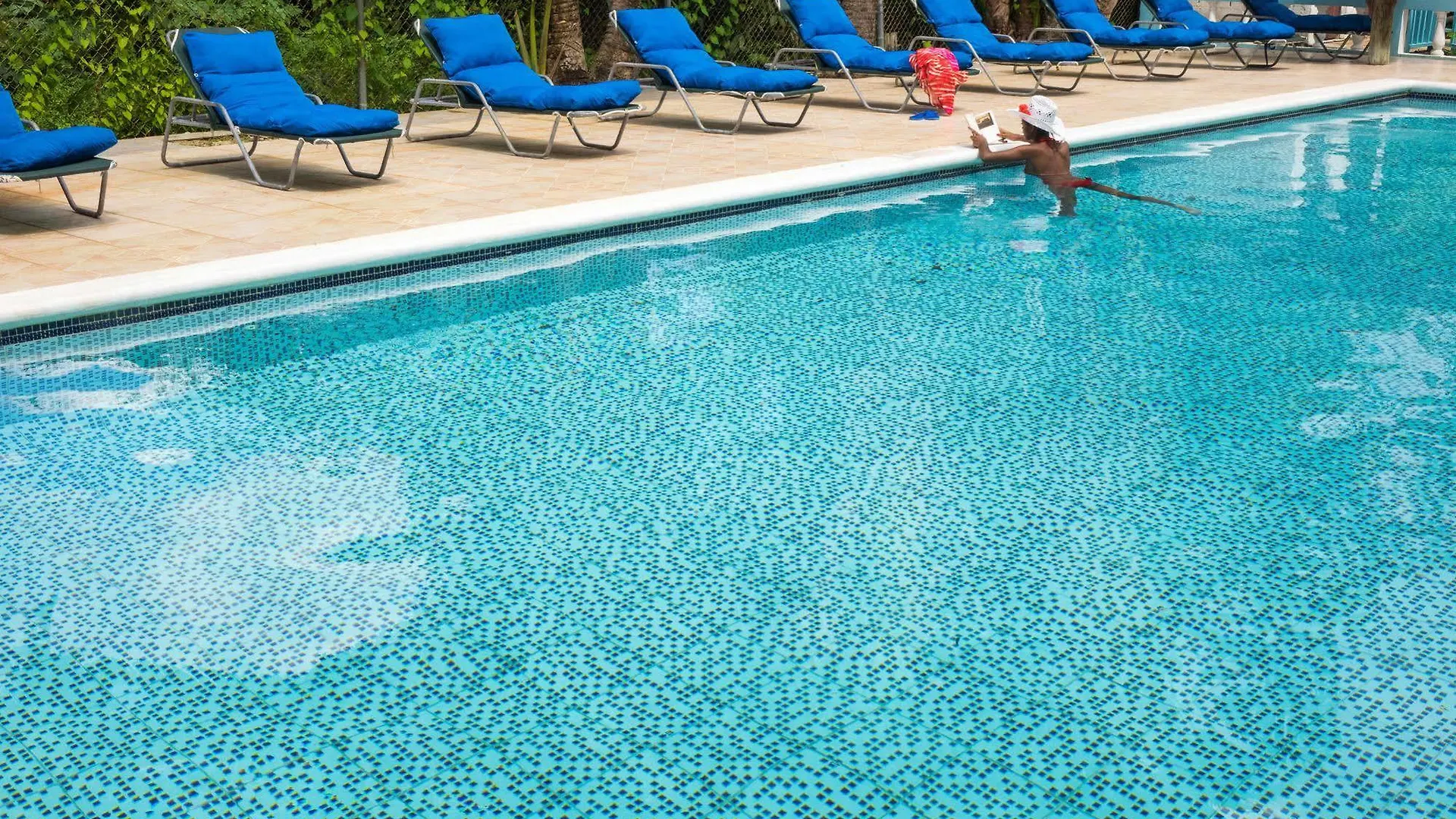 Legends Beach Resort Negril 3*,